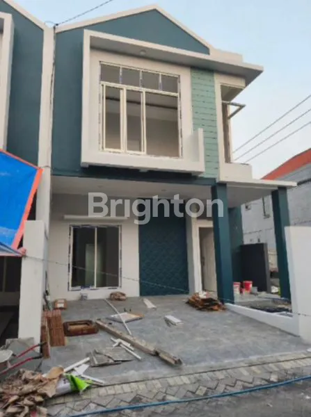 image RUMAH BARU GRESS, HANYA 6 UNIT  LEBAK INDAH REGENCY DEKAT RAYA KENJERAN KEDUNG COWEK MERR PAKUWON CITY SURABAYA (2)