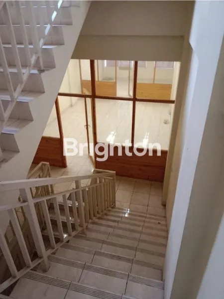 image RUKO MEWAH 3 LANTAI + ROOFTOP, LOKASI PREMIUM (3)