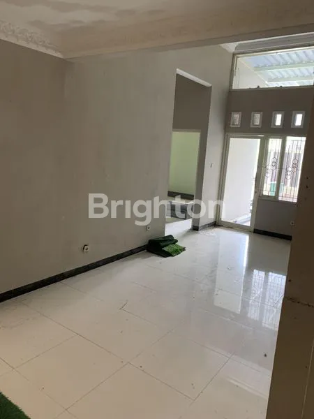 image RUMAH 2 LANTAI DENGAN VIEW PEGUNUNGAN DI PANDAAN PASURUAN (3)