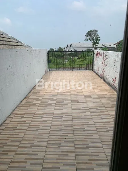 image RUMAH 2 LANTAI VIEW PEGUNUNGAN DI PANDAAN PASURUAN (6)