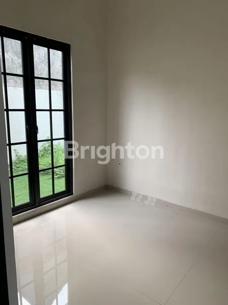 image RUMAH BARU POSISI HOOK DENGAN VIEW PEGUNUNGAN DI PANDAAN PASURUAN (4)