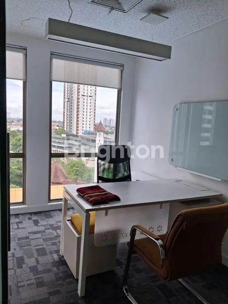 image RUANGAN KANTOR MEWAH LANTAI 8 MENARA 165 (4)