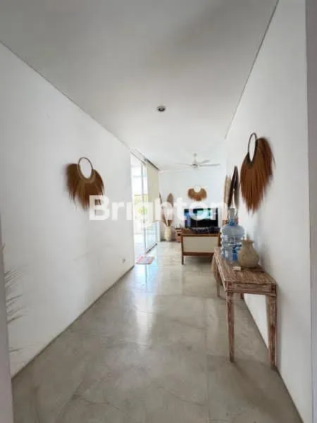 image 3 BR MODERN TROPICAL DESIGN VILLA AT BERAWA  (3)