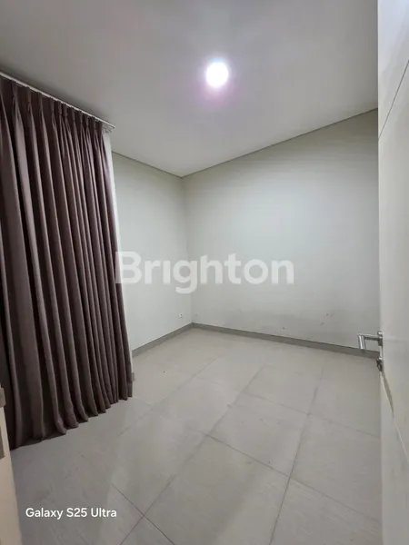 image RUMAH 2 LANTAI SIAP HUNI, GREENLAKE-SURABAYA (6)