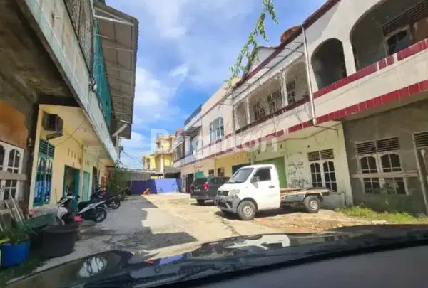 image RUMAH  300 METER DARI JALAN NANGKA (2)