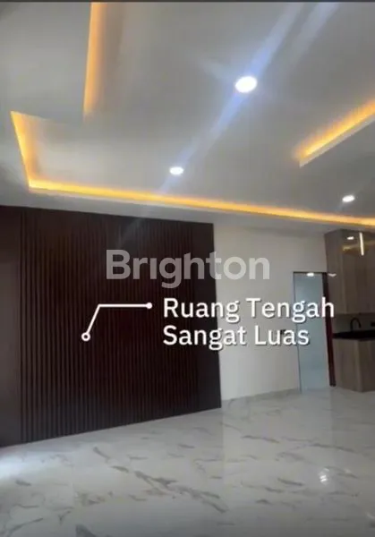image RUMAH MEWAH 4+1 KT DI TAMAN PUSPA RAYA, SURABAYA (5)