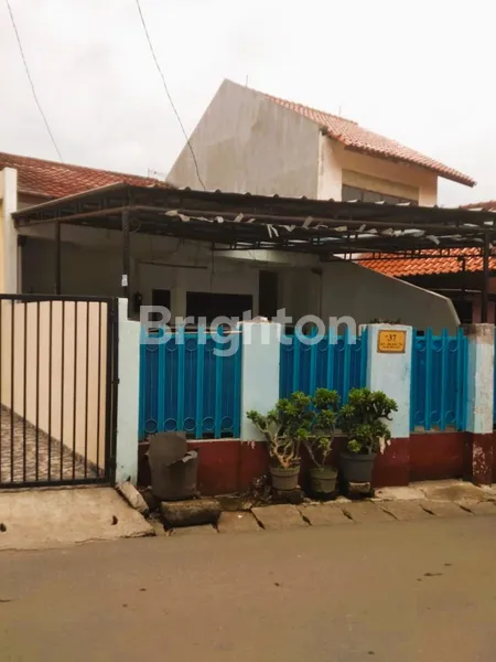 image RUMAH LUAS DAN NYAMAN DI JALAN MASJID TANJUNG BARAT – JAKARTA SELATAN (2)
