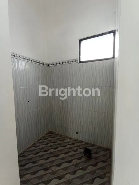 image RUMAH SIAP HUNI TYPE 36 DI BELAKANG PASAR KEPANJEN DENGAN BONUS KANOPI  (5)