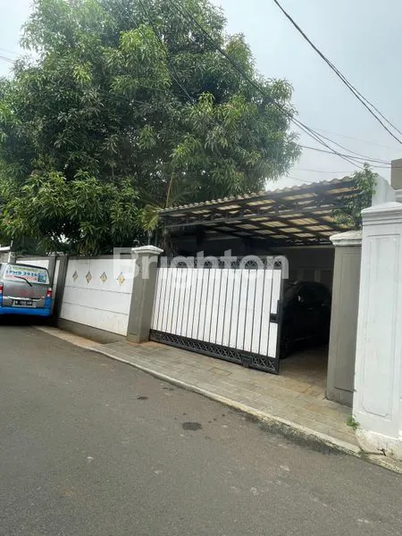 image HUNIAN EKSKLUSIF 4 KT DI JALAN BANGKA (1)