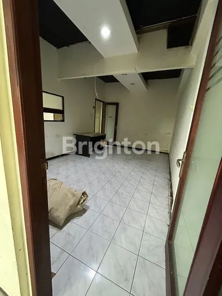 image DISEWAKAN RUKO GANDENG 3 LANTAI | FOR RENT OFFICE JLN COK AGUNG TRESNA (4)