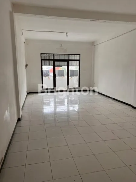 image RUKO KLAMPIS SQUARE SIAP PAKAI LOKASI SANGAT STRATEGIS UNTUK USAHA (4)