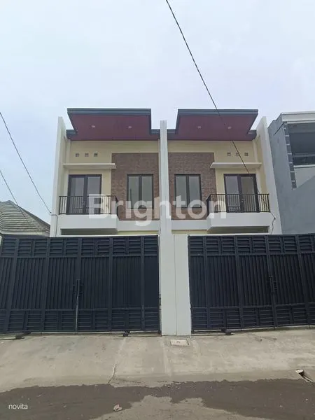DIJUAL RUMAH USAHA 2 LANTAI, DI NOL JALAN SECOND ROAD SIDOARJO KOTA