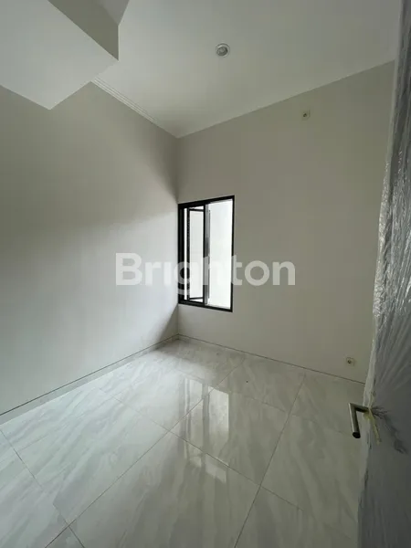 image RUMAH BARU MINIMALIS CAKEP KLAMPIS WISMA MUKTI, ONE GATE SYSTEM, ROW JALAN LEBARR (4)