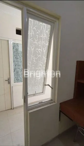 image RUMAH KOS 3 LANTAI, 19 KAMAR DEKAT UMM (2)