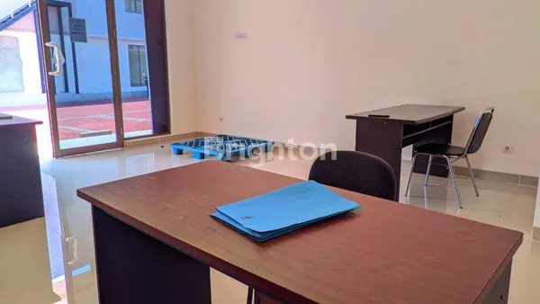 image RUKO 2 LANTAI SIAP PAKAI USAHA DEKAT HUNIAN RAMAI GADING SERPONG (7)