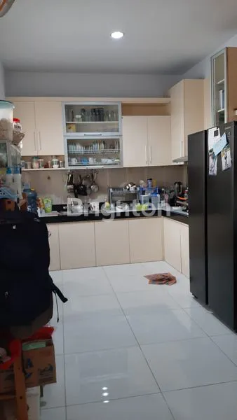 image RUMAH HOOK MEWAH 3 LANTAI DI CITRA 2 EXT (2)