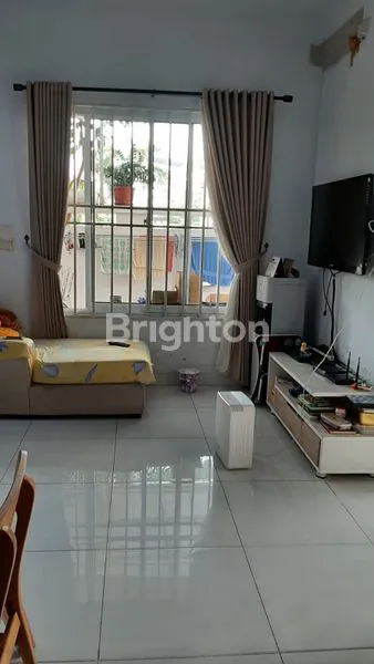 image RUMAH HOOK MEWAH 3 LANTAI DI CITRA 2 EXT (3)