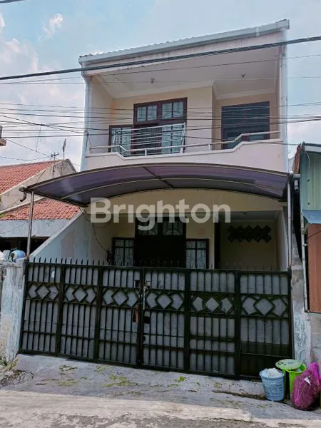 image RUMAH 2 LANTAI SIAP HUNI DEKAT DUKUH KUPANG RAYA SATELIT DARMO SDPS (1)