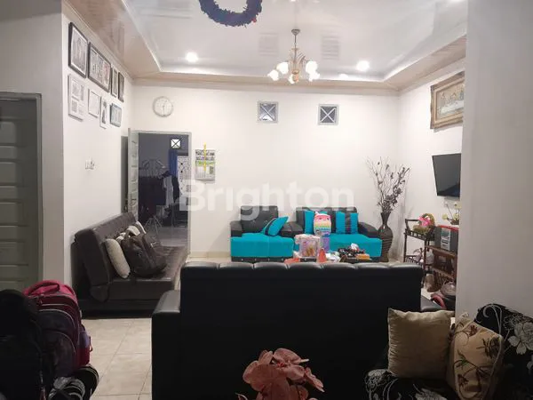 image JUAL RUMAH SANGAT STRATEGIS DEKAT BANDARA (2)