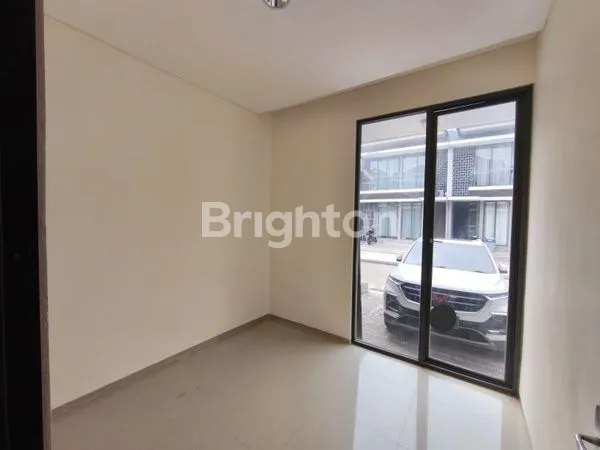 image RUMAH ELITE 3KT DI GOLDEN PARK 2, SHM BEBAS BANJIR (7)