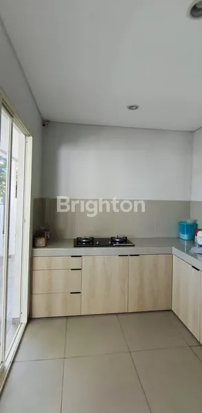 image MURAH RUMAH USAHA STRATEGIS JALAN UTAMA CITRALAND WATERFRONT DEKAT UNIV CIPUTRA (6)