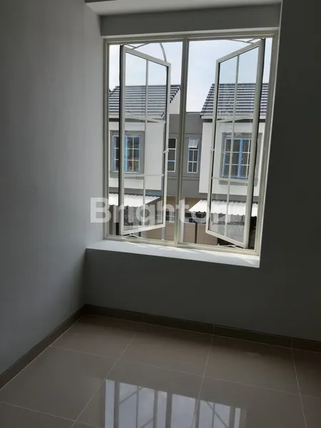 image RUMAH BARU LOKASI WISATA BUKIT MAS CLUSTER PADDINGTON !! (3)