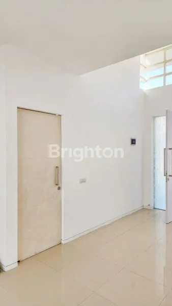 image RUMAH 2ND AKSES MUDAH & STRATEGIS DI TENGAH KOTA SIDOARJO, UKURAN 9X15 CUMA 1.8M NEGO (2)