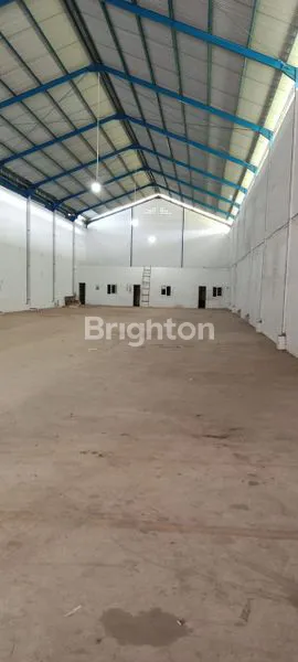 image DISEWAKAN GUDANG BESAR DI JALAN JEMBATAN MAHKOTA 2 SAMARINDA (2)