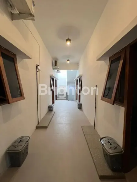 image RUMAH KOST BANGUNAN BARU DI KETINTANG  BARU SELATAN (6)