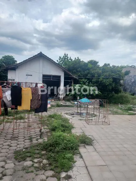 image DIJUAL RUMAH JALAN RAYA PONOROGO (3)