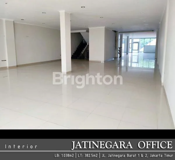 image DIJUAL CEPAT: 2 UNIT GEDUNG KANTOR 4 LANTAI SIAP PAKAI DI JATINEGARA - HARGA 15 M! (8)