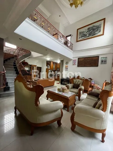 image RUMAH  MEWAH NAN NYAMAN SIAP HUNI LT 295M² LB 400M DI CILEBUT TIMUR HARGA DI BAWAH PASARAN\UD83D\UDD25\UD83D\UDD25 (2)