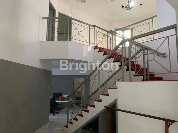 image RUMAH STRATEGIS DEKAT MALL PONDOK INDAH (4)