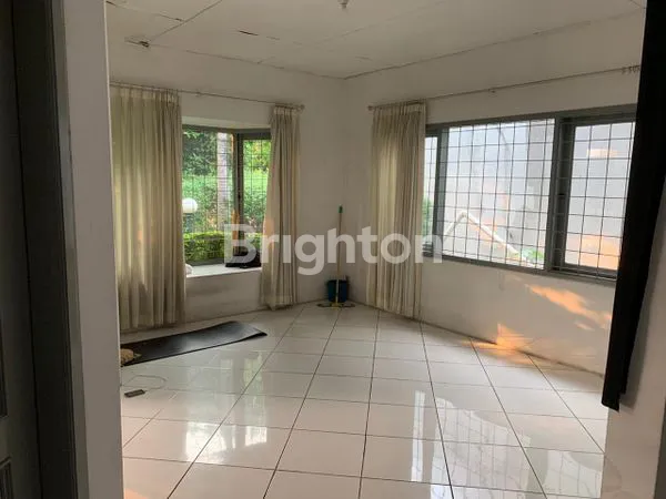 image RUMAH STRATEGIS DEKAT MALL PONDOK INDAH (5)