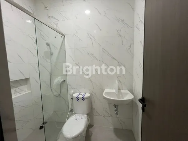 image RUMAH MUNGIL BERKUALITAS SUTOREJO SURABAYA ROW 2.5 MOBIL NEGO (5)