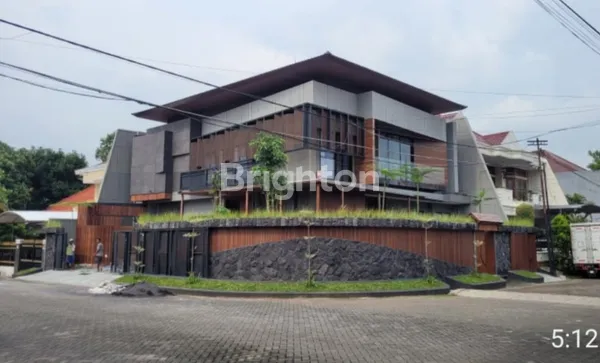 image RUMAH MEWAH IDAMAN AREA MANYAR DEKAT BCA MERR, GALAXY MALL, KERTAJAYA (2)