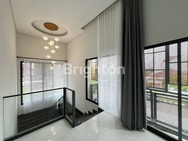 image RUMAH MEWAH IDAMAN AREA MANYAR DEKAT BCA MERR, GALAXY MALL, KERTAJAYA (1)