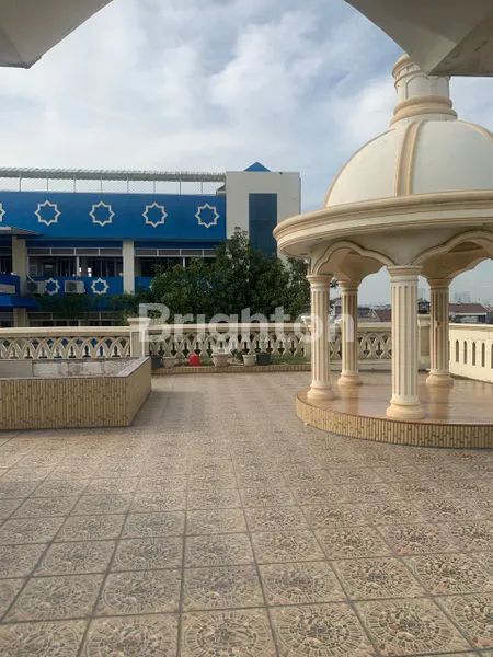 image RUMAH 3 LANTAI MEWAH SIAP HUNI – LT 160 M, 5 KAMAR, AKSES 2 MOBIL – RAWA BADAK SELATAN, JAKARTA UTARA\N (8)