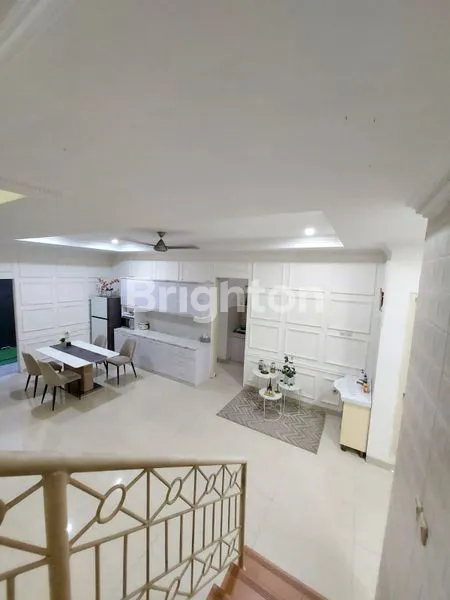 image RUMAH 2 LANTAI DI KELAPA GADING JAKARTA UTARA (2)