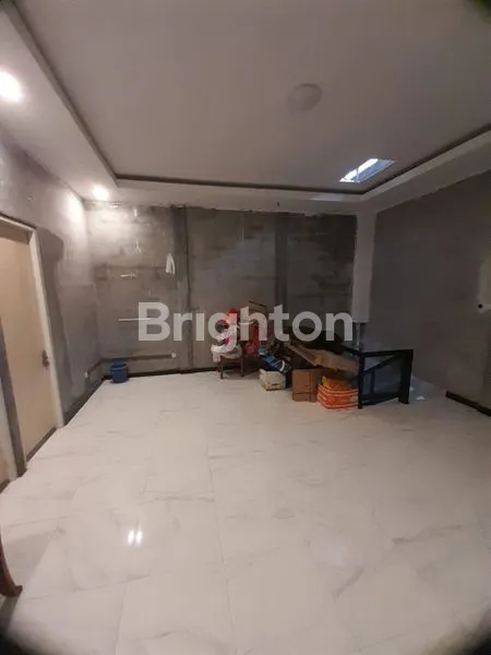 image RUMAH HARGA MEPET NJOP 2 LANTAI DI NGALIYAN SEMARANG BARAT (6)