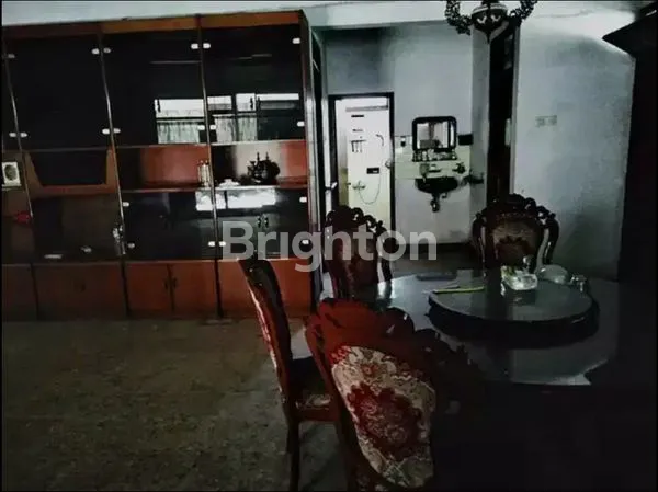 image RUMAH LUAS POROS JALAN KOTA MALANG (5)