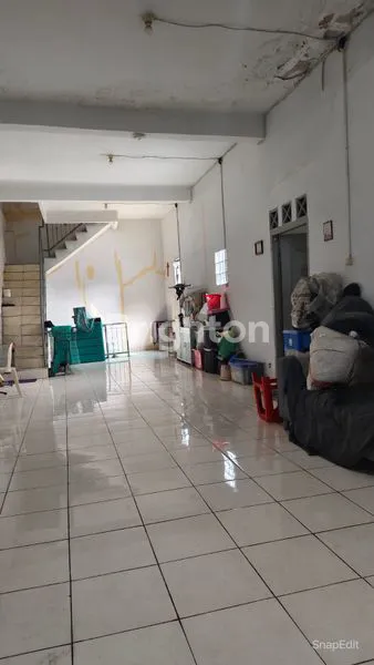 image RUMAH DALAM GANG JEMBATAN BESI RAYA (1)