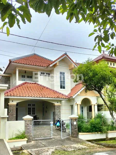 RUMAH 2 LANTAI DI KEMANG PRATAMA 3, BEKASI — SIAP HUNI!