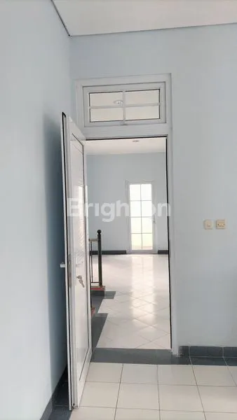 image RUMAH 2 LANTAI DI KEMANG PRATAMA 3, BEKASI — SIAP HUNI! (5)
