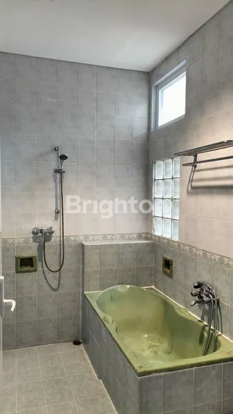 image RUMAH 2 LANTAI DI KEMANG PRATAMA 3, BEKASI — SIAP HUNI! (7)