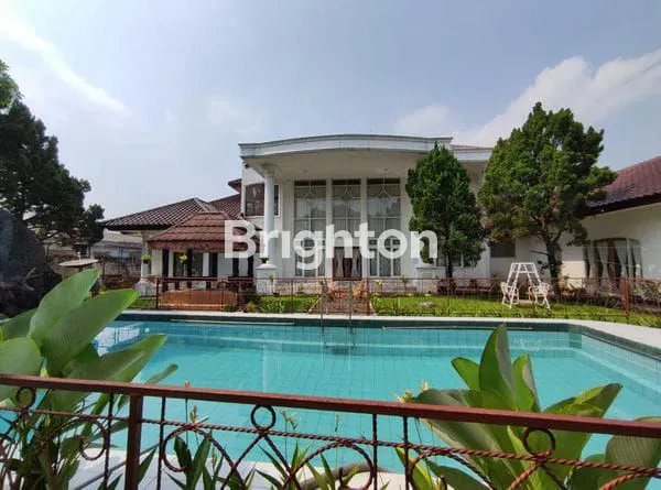 image DI JUAL RUMAH MEWAH DI CILENDEK, 10 MENIT KE KEBUN RAYA BOGOR, 15 MENIT KE STASIUN BOGOR, 7 MENIT KE MALL BTM DAN PUSAT KOTA, 5 MENIT KE RS HERMINA BOGOR (6)