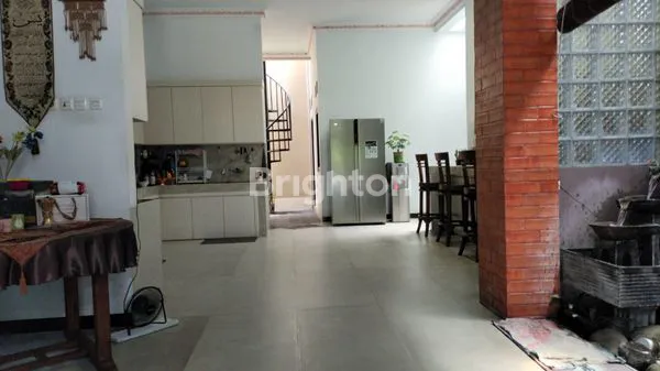 image DI JUAL RUMAH MEWAH SIAP HUNI DI SENTUL, 10 MENIT KE TOL JAGORAWI, 5 MENIT KE AEON MALL SENTUL CITY, 5 MENIT KE IKEA SENTUL CITY (5)