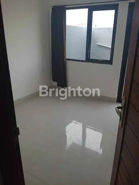 image RUMAH BARU 2 LANTAI JALAN HASANUDIN PEMECUTAN DENPASAR  (5)