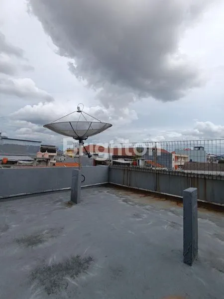 image HOT DEALS RUMAH KOKOH 2,5 LANTAI PONDASI SIAP 3 LANTAI DEKAT KAMPUS BINUS COCOK BUAT HUNIAN, KOS-KOSAN & TEMPAT USAHA DI KEMANGGISAN JAKARTA BARAT (8)