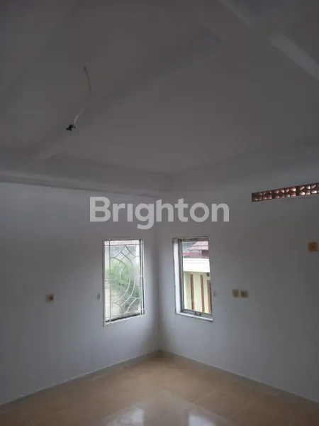 image DI JUAL RUMAH MURAH DI CIOMAS DENGAN KAMAR TIDUR 4 DAN KAMAR MANDI 3, 10 MENIT KE PUSAT KOTA BOGOR, 15 MENIT KE STASIUN BOGOR, 20-30 MENIT KE GERBANG TOL, 15 MENIT KE ALUN-ALUN BOGOR (8)